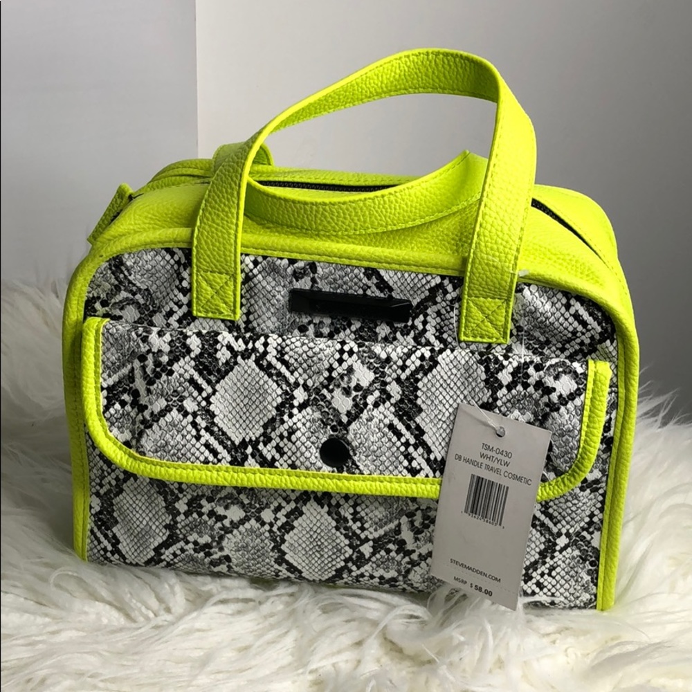 Steve Madden Travel cosmetic case